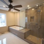 Beautiful Modern Soaker Bathtub and Glass Shower